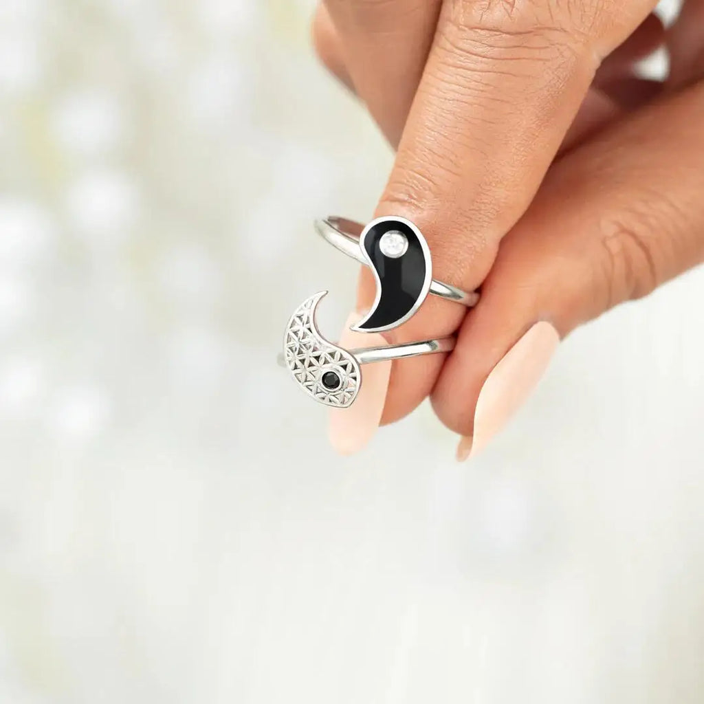 Lot de 2 Bagues Yin Yang avec Zircon