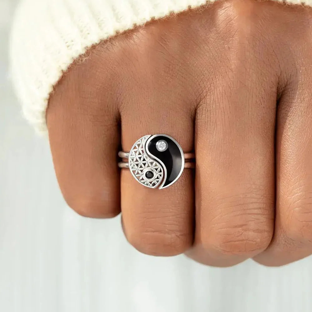 Lot de 2 Bagues Yin Yang avec Zircon