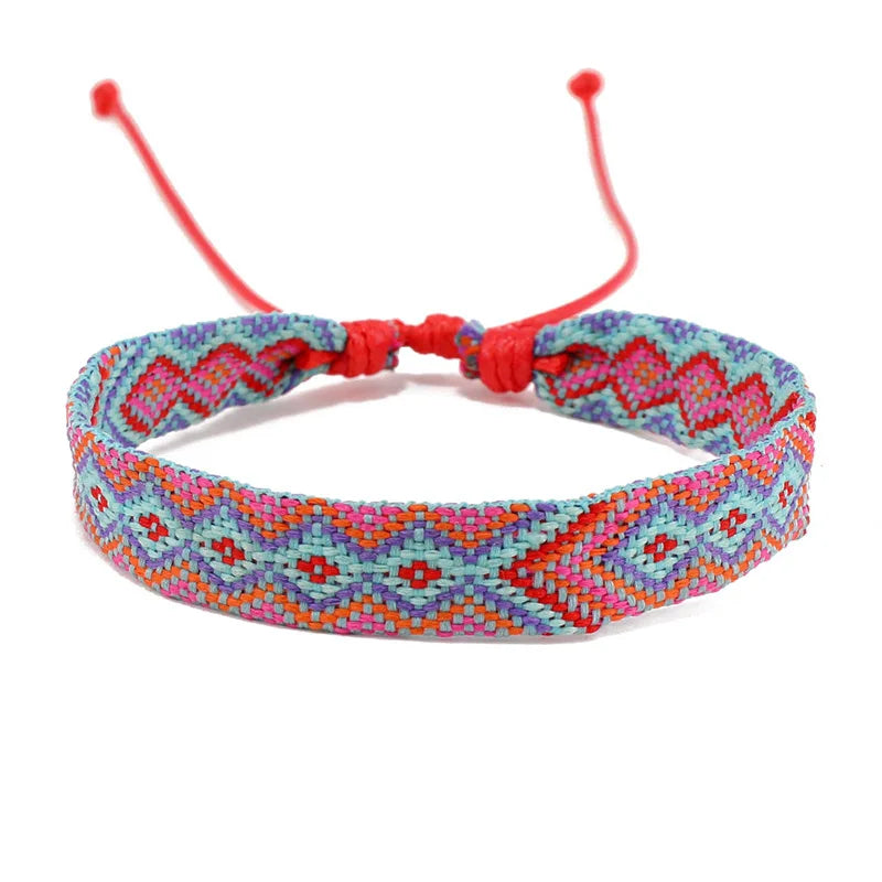 Lot de 8 Bracelets Brésiliens à Motifs Géométriques