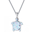 ホワイトのタートルペンダント