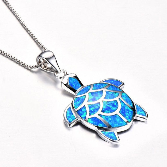 ブルーのタートルペンダント